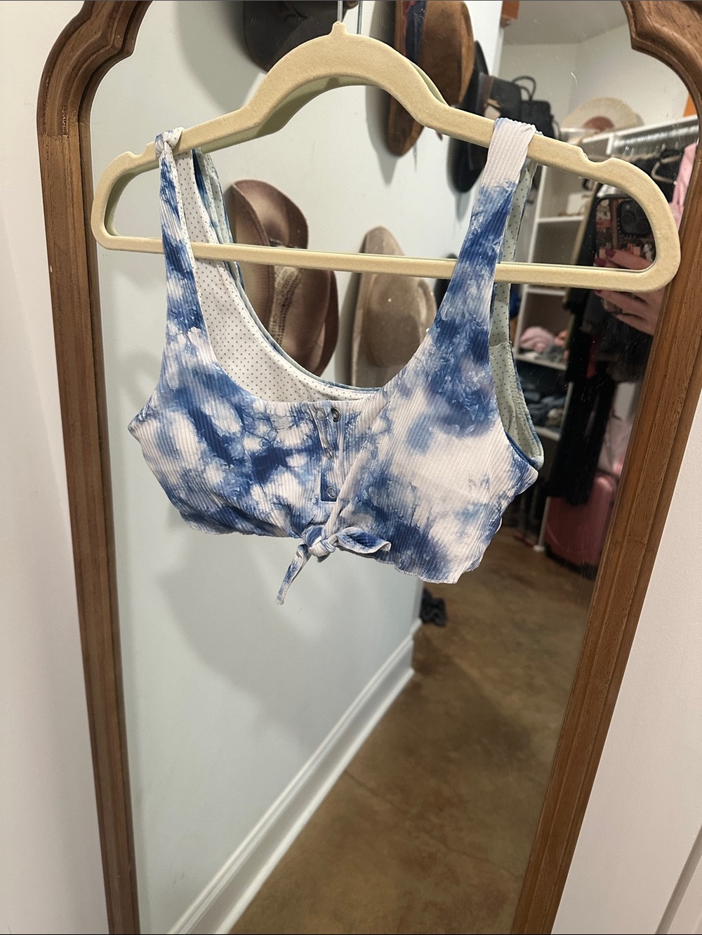Body glove tie dye swim top tie knot medium